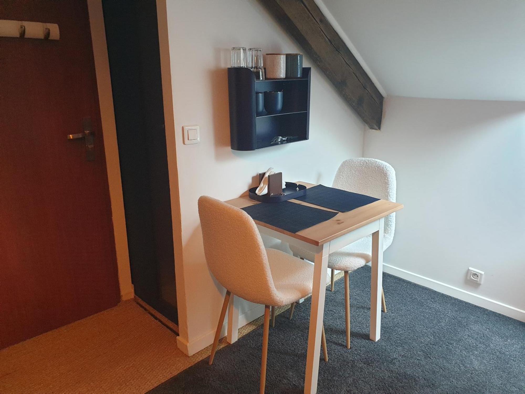 Double Room Private Bathroom